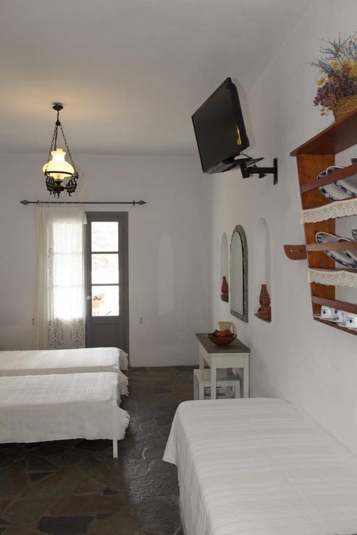 Ostria Studios Platis Gialos  Buitenkant foto